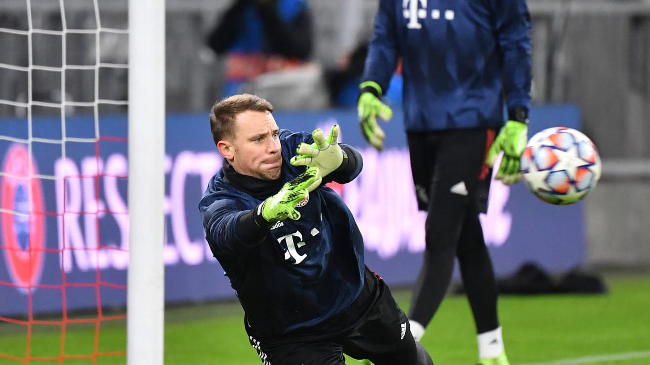 Manuel Neuer (li.): Der Bayern-Kapitän dürfte gegen Lazio Rom nicht zwischen den Pfosten stehen.