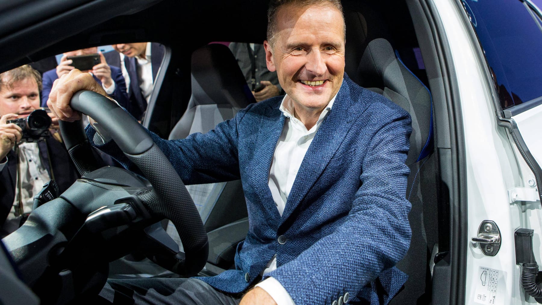 So viele Millionen verdienen die Topmanager von VW - T-Online