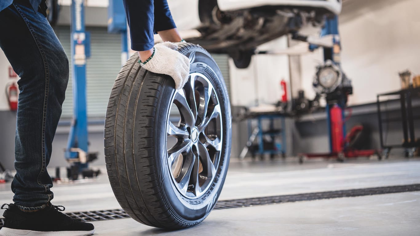 Autoreifen: Das grundsätzliche Problem beim Reifenkauf ist, dass Reifen für den Laien alle gleich aussehen.