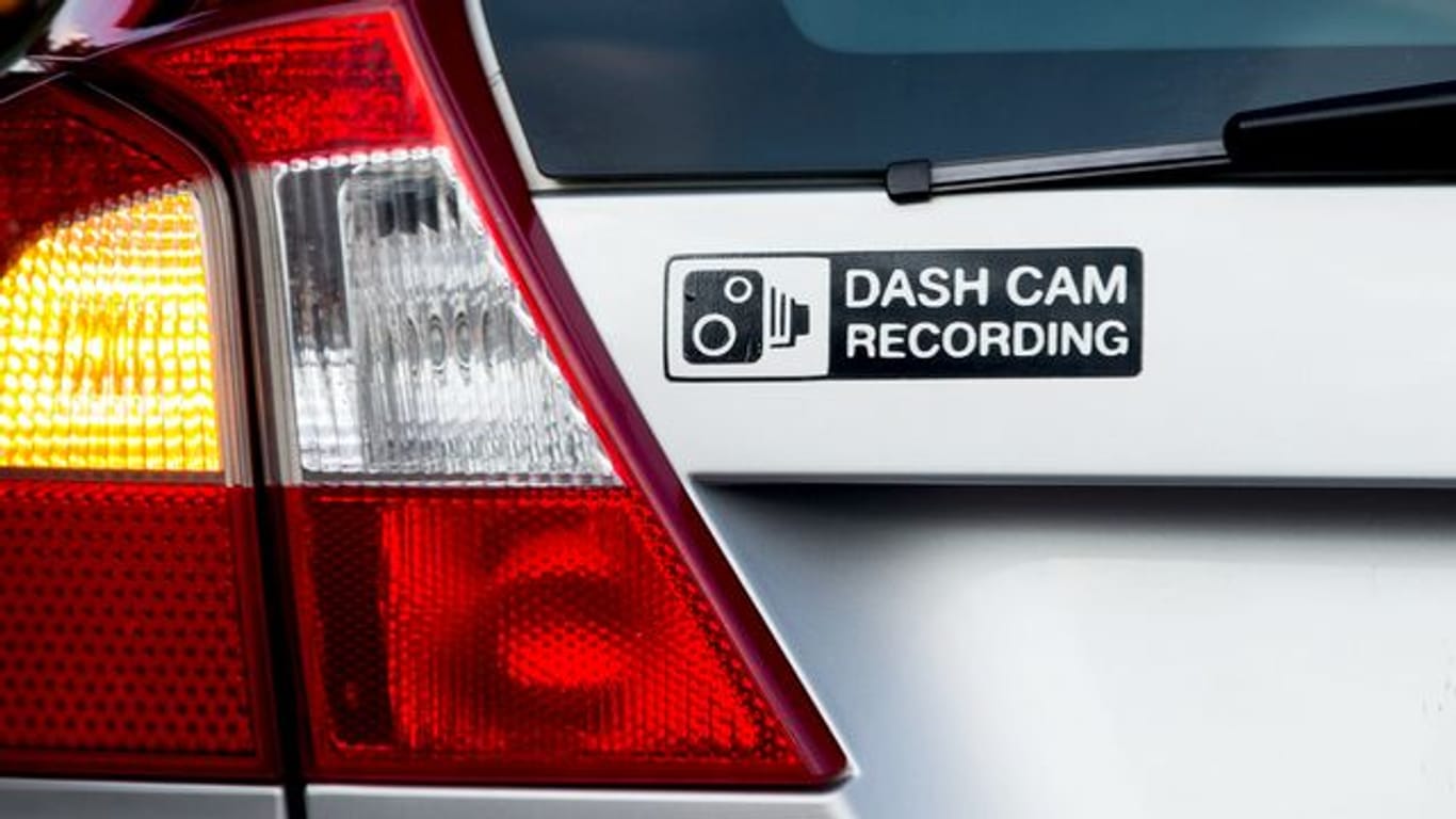 Mit Aufnahmen einer Dashcam lässt sich bei einem Unfall oft die Schuldfrage schneller klären.