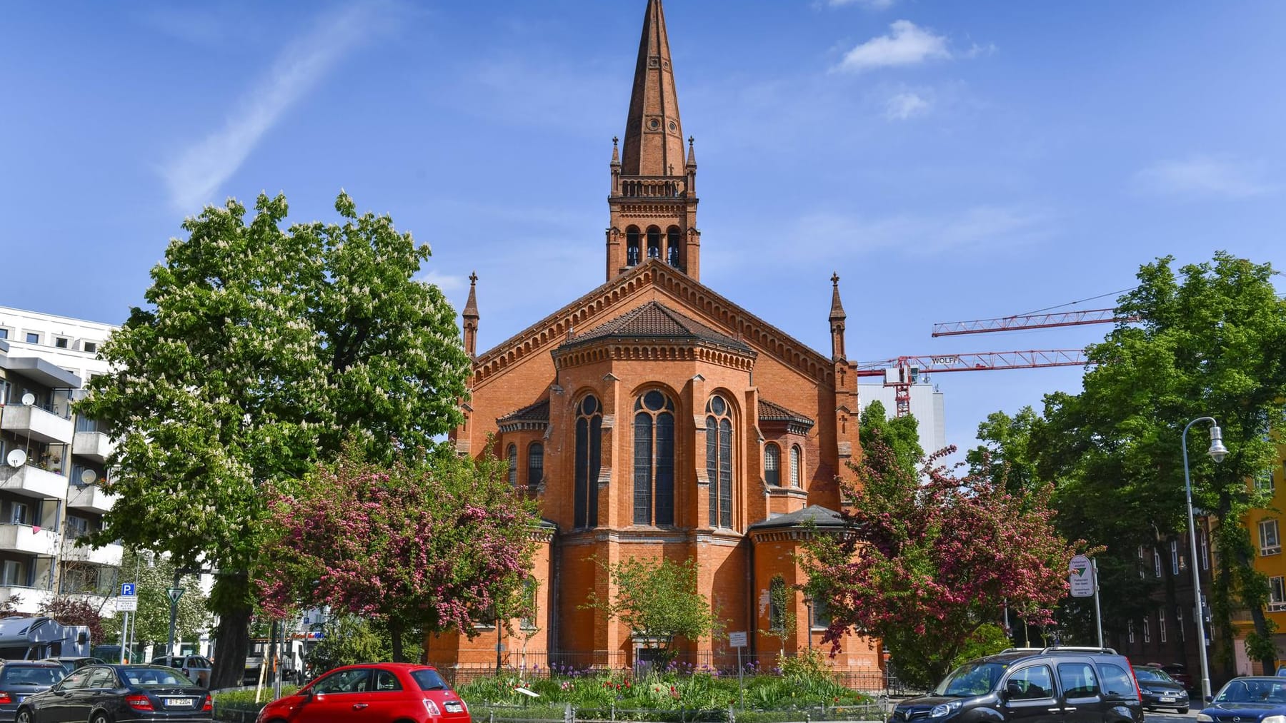 BerlinSchöneberg ZwölfApostelKirche zwischen Prostitution und
