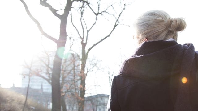 Der monatelange Lockdown ist noch nicht vorbei, trotzdem steigen die Corona-Infektionszahlen wieder, und dann bricht auch noch einer der Impfstoffe erst mal weg: Die Verzweiflung über die Situation scheint in diesen Tagen besonders groß. Der monatelange Lockdown ist noch nicht vorbei, trotzdem steigen die Corona-Infektionszahlen wieder, und dann bricht auch noch einer der Impfstoffe erst mal weg: Die Verzweiflung über die Situation scheint in diesen Tagen besonders groß.