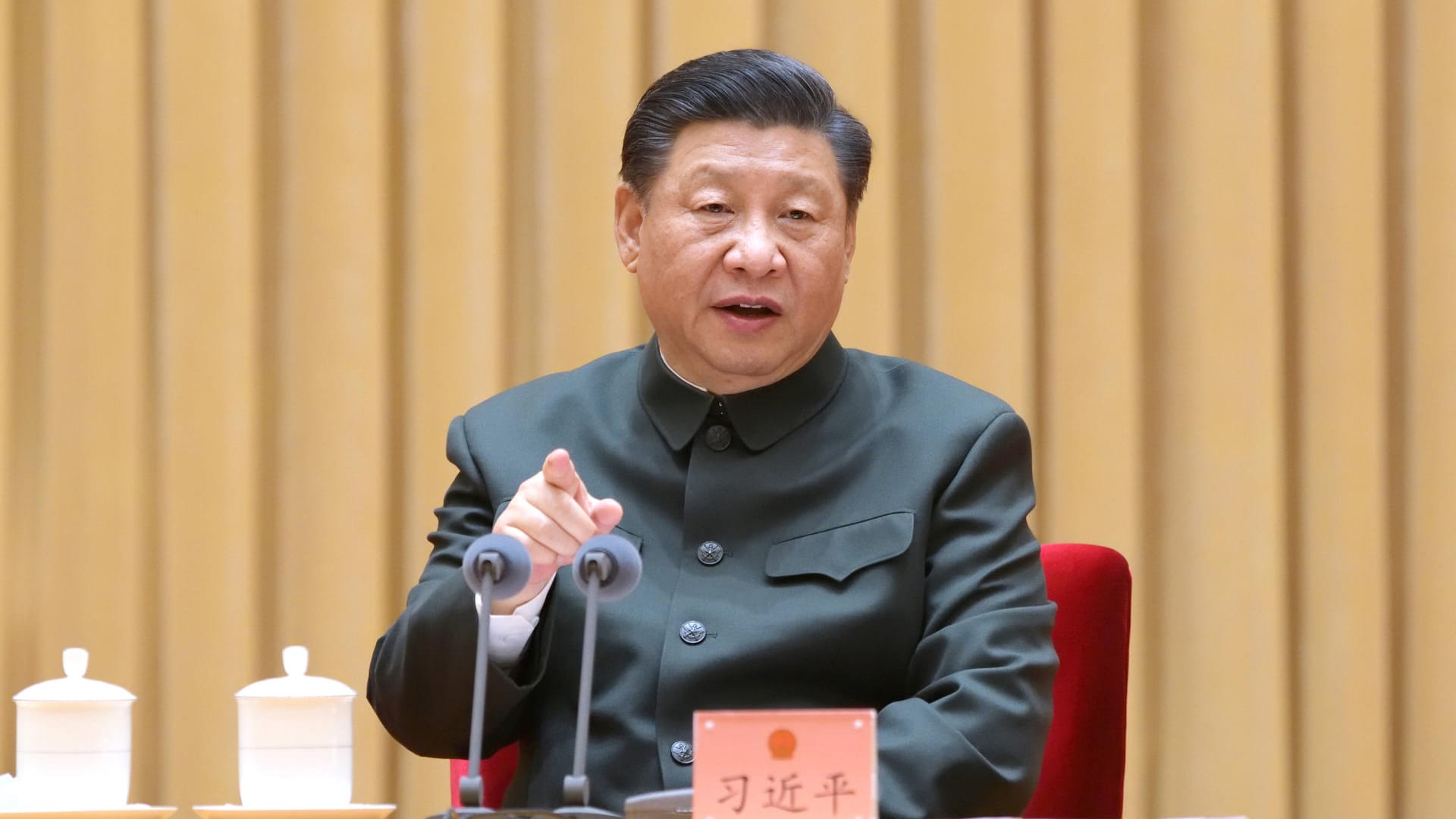 Chinas Staatschef Xi Jinping: Es sind die ersten EU-Sanktionen gegen China seit Verhängung eines Waffenembargos im Jahr 1989. Chinas Staatschef Xi Jinping: Es sind die ersten EU-Sanktionen gegen China seit Verhängung eines Waffenembargos im Jahr 1989.