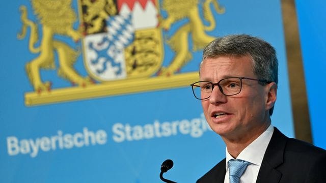 Bernd Sibler (CSU) macht Hoffnung auf die Bayreuther Festspiele.