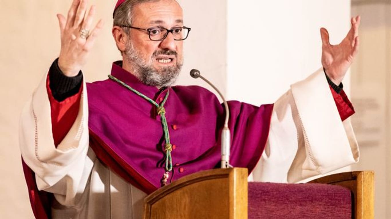 Das neue Gutachten belastet Erzbischof Stefan Heße.