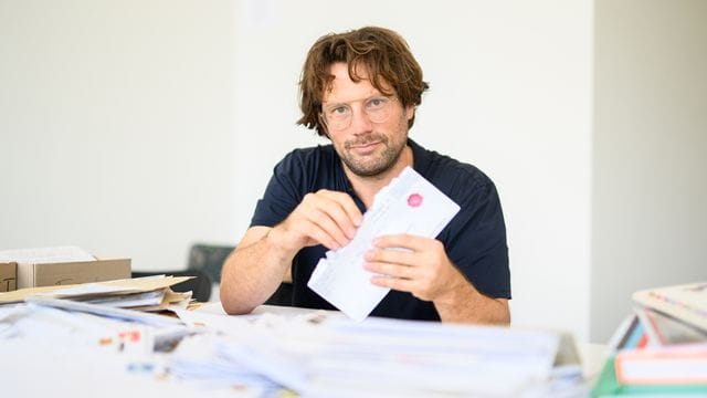 Friedrich von Borries: Der deutsche Schriftsteller rief das Stipendium für Nichtstun ins Leben. Friedrich von Borries: Der deutsche Schriftsteller rief das Stipendium für Nichtstun ins Leben.