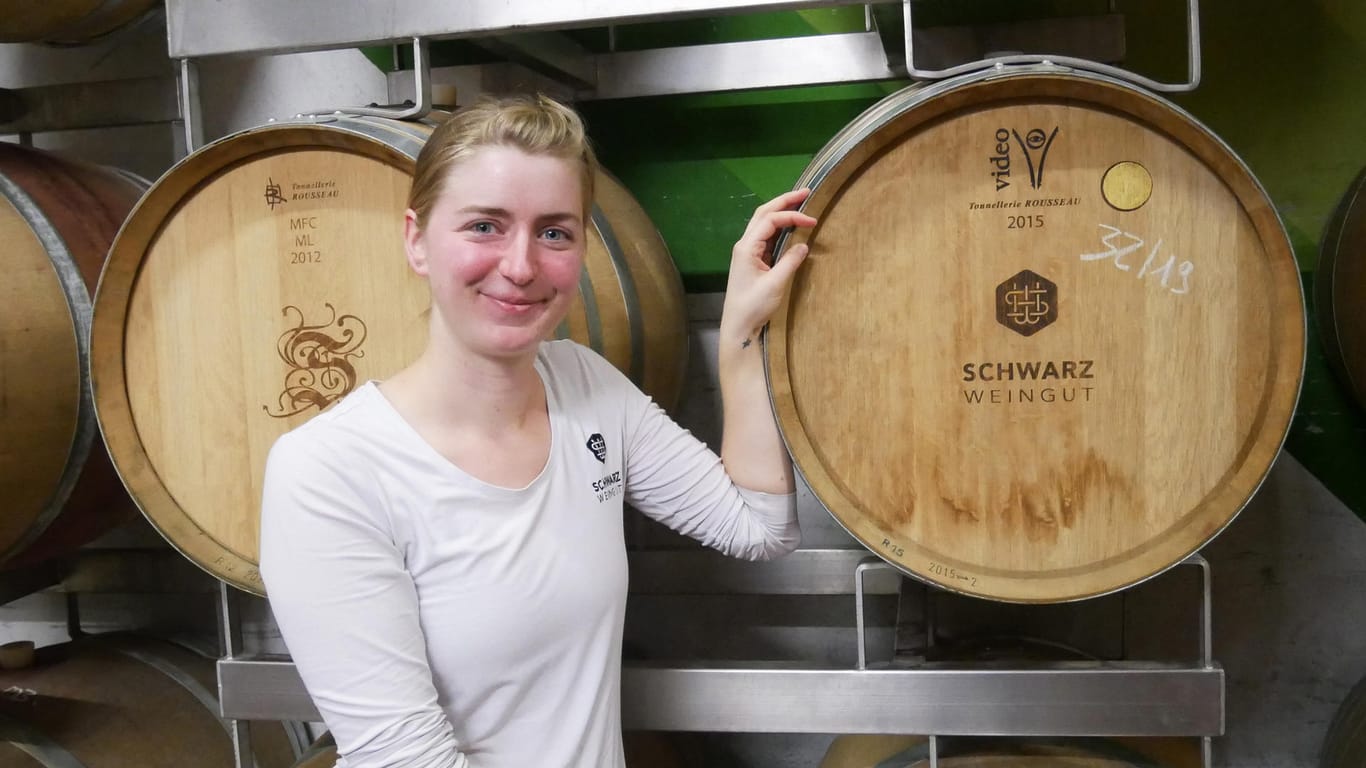 Stefanie Schwarz ist Juniorchefin ihres familiengeführten Weingutes in Untertürkheim.