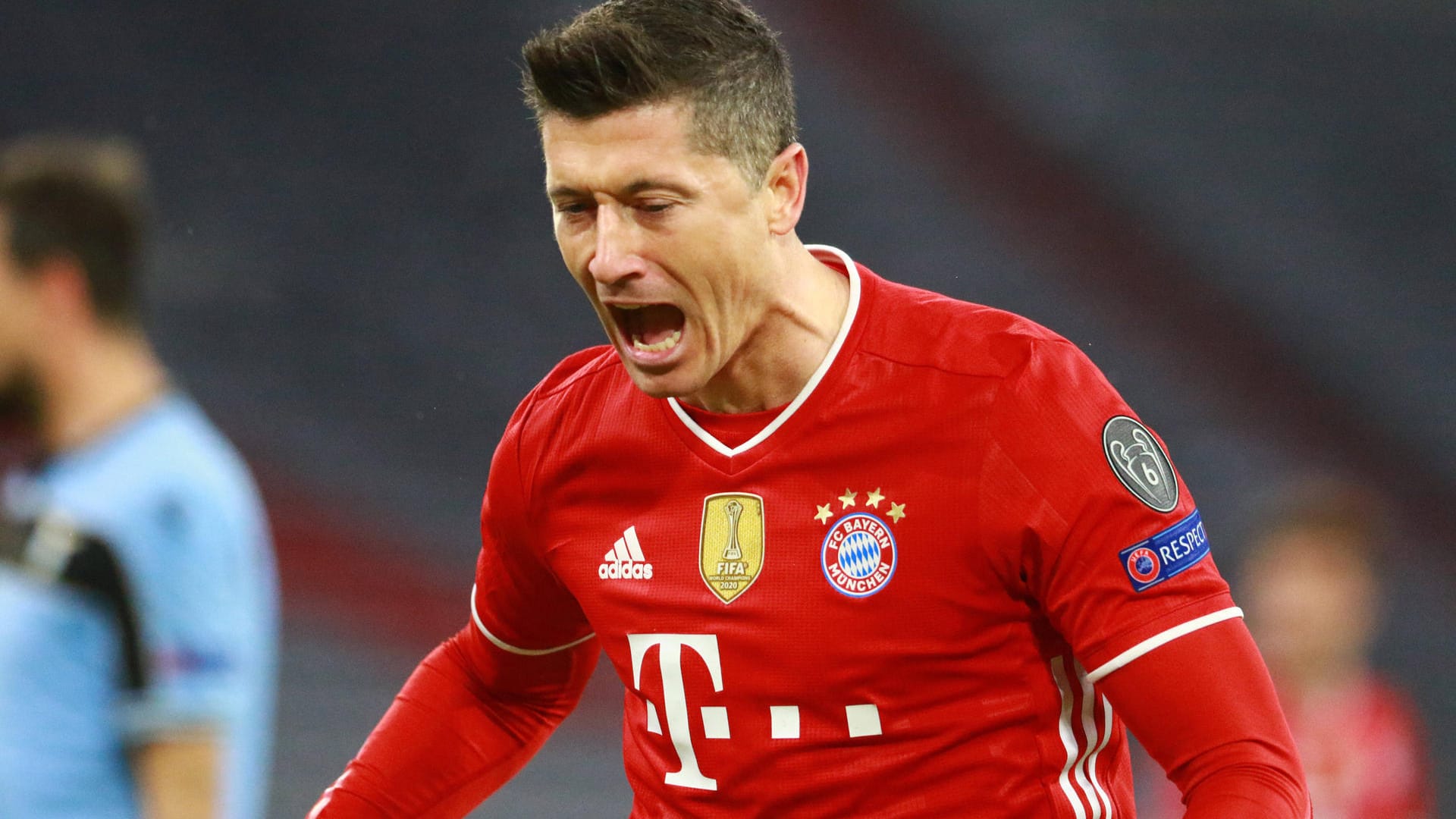 Robert Lewandowsk: Der Bayern-Torjäger müsste mit Polen in London spielen, der Rekordmeister will jedoch eine Quarantäne vermeiden.