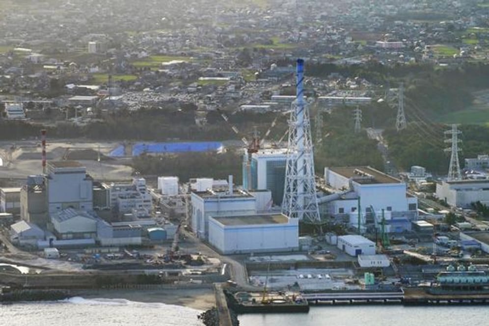 Blick auf das Atomkraftwerk Tokai Nr.