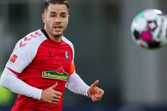 Der SC Freiburg verlängerte den Vertrag mit Kapitän und Außenverteidiger Christian Günter.