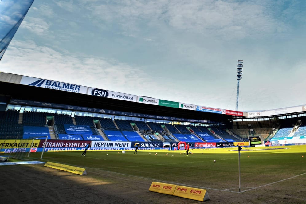 Das Ostseestadion: In der Rostocker Arena dürfen gegen Halle 777 Zuschauer dabei sein.