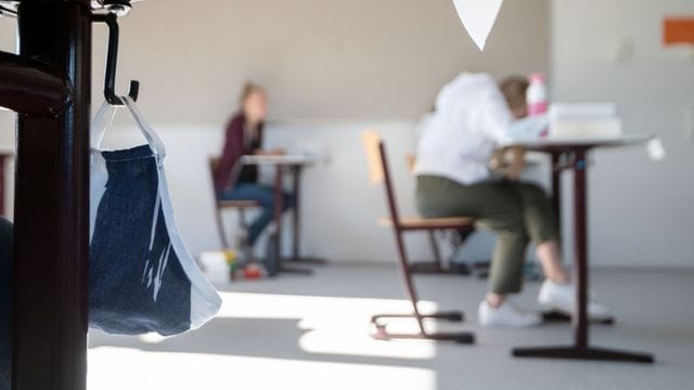 Viele Abiturienten machen sich Sorgen, wie es beruflich für sie weitergehen soll.