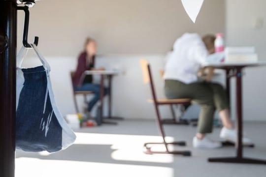 Viele Abiturienten machen sich Sorgen, wie es beruflich für sie weitergehen soll.