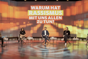 "Warum hat Rassismus mit uns allen zu tun?": Die WDR-Sendung sollte sich der Kritik stellen – und geriet selbst in die Kritik.