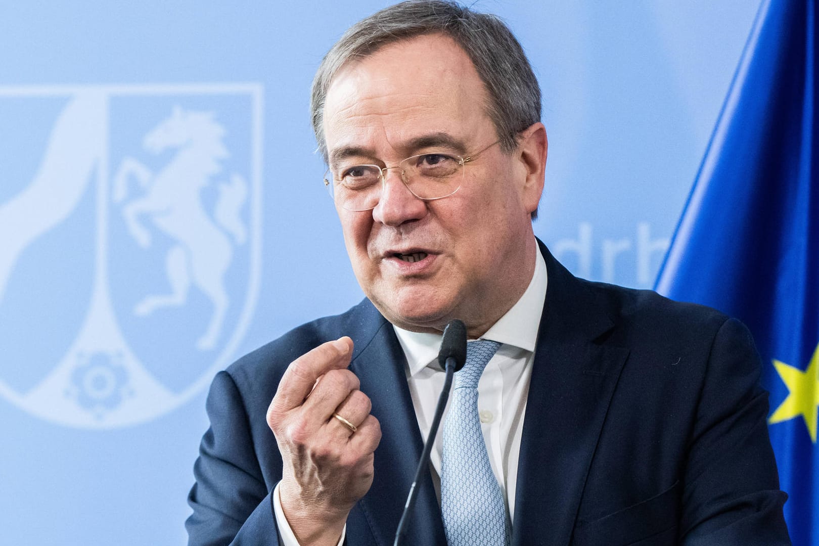 Armin Laschet: Für NRW will er keine weiteren Öffnungen, er warnt vor einer neuen „kritischen Phase der Pandemie“.