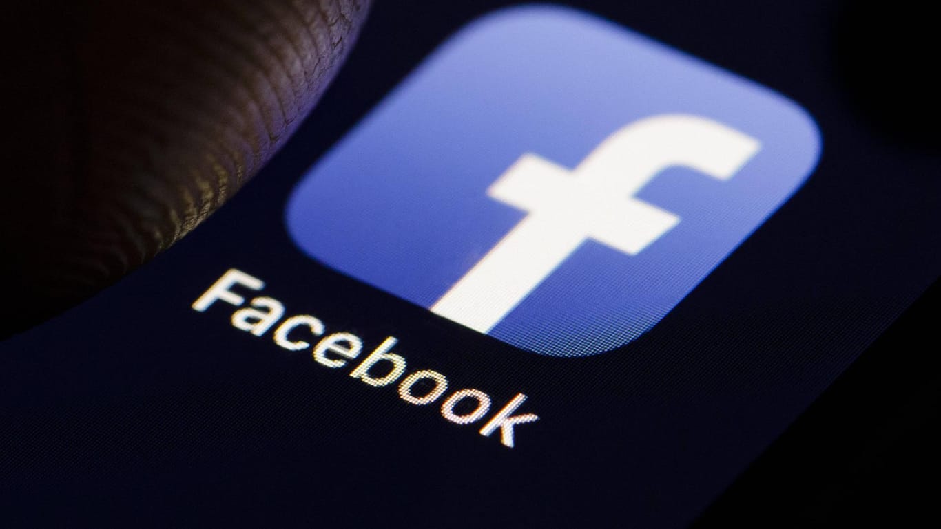 Facebook: Das Unternehmen arbeitet an einem Armband mit Gedankensteuerung.