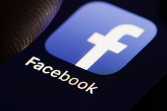 Facebook: Das Unternehmen arbeitet an einem Armband mit Gedankensteuerung.