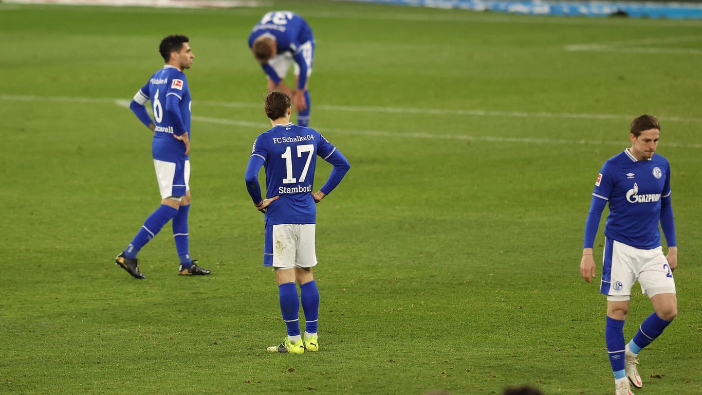 Hoffnungslos: Der FC Schalke 04 taumelt dem Abstieg entgegen.