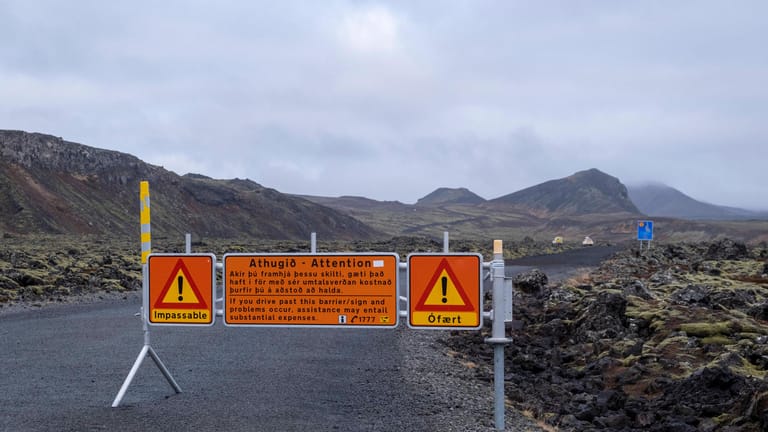 Der Zugang zum Vulkan Fagradalsfjall in Island ist abgesperrt. Er war in der Nacht zum Samstag ausgebrochen.