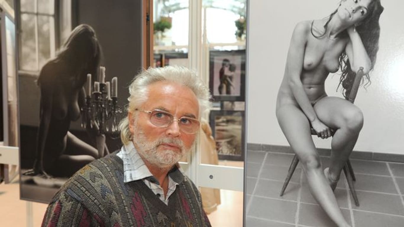 Der ostdeutsche Aktfotograf Klaus Ender ist mit 81 Jahren gestorben.