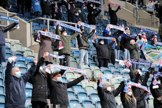 777 Fans waren beim Sieg von Hansa Rostock gegen Halle im Stadion zugelassen.