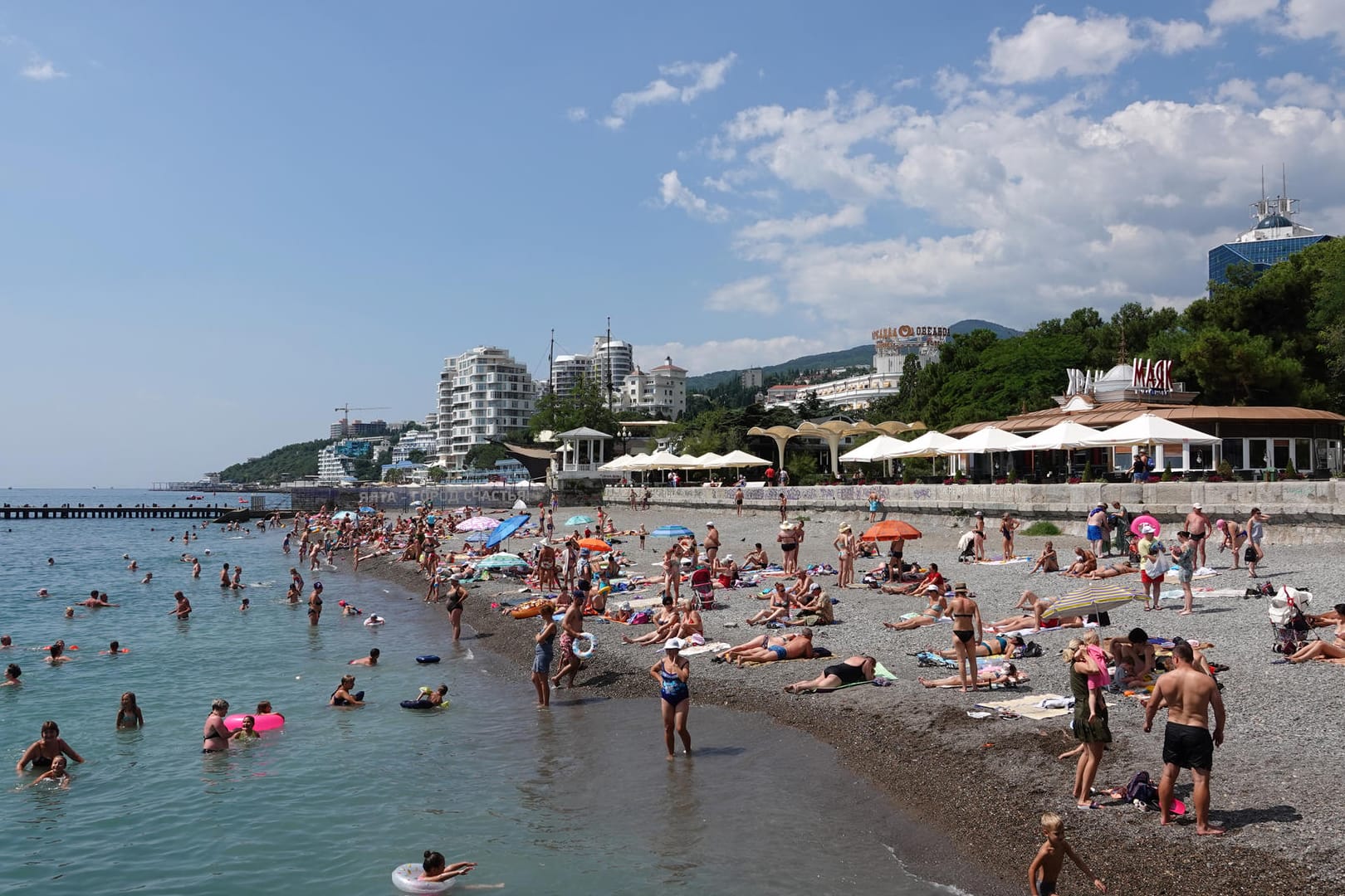 Krim-Kurort Jalta: Russland hat gegen den Widerstand der Ukraine die Zwangsenteignung von Tausenden Grundstücken auf der annektierten Schwarzmeer-Halbinsel durchgezogen.