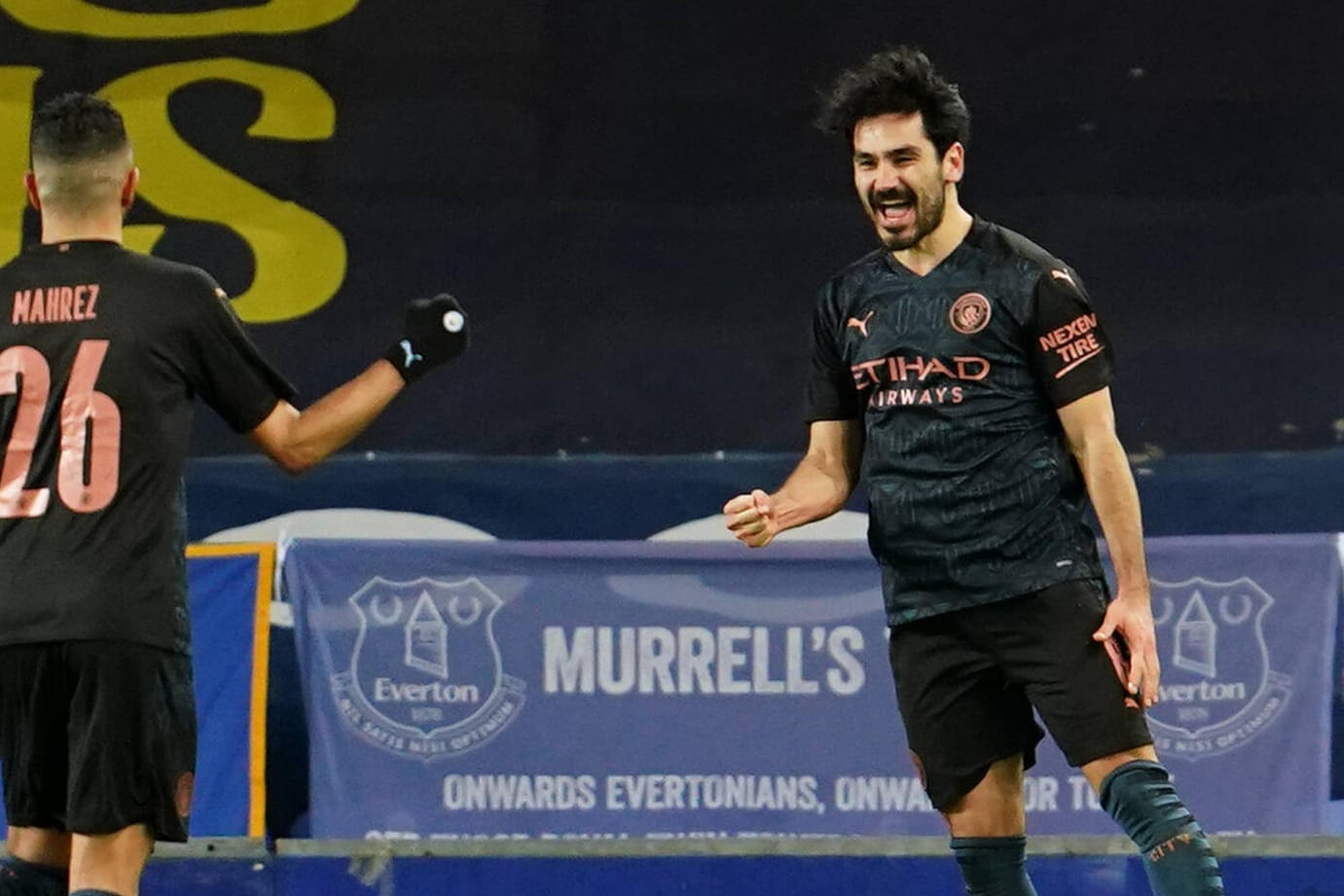 Ilkay Gündogan (re.): Der DFB-Nationalspieler traf für ManCity im FA-Cup-Viertelfinale gegen Everton.