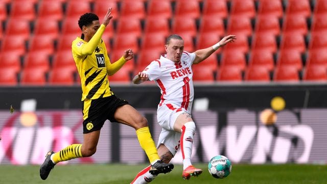 Reagierte auf Instagram auf rassistische Beleidigungen: BVB-Youngster Jude Bellingham (l). Reagierte auf Instagram auf rassistische Beleidigungen: BVB-Youngster Jude Bellingham (l).