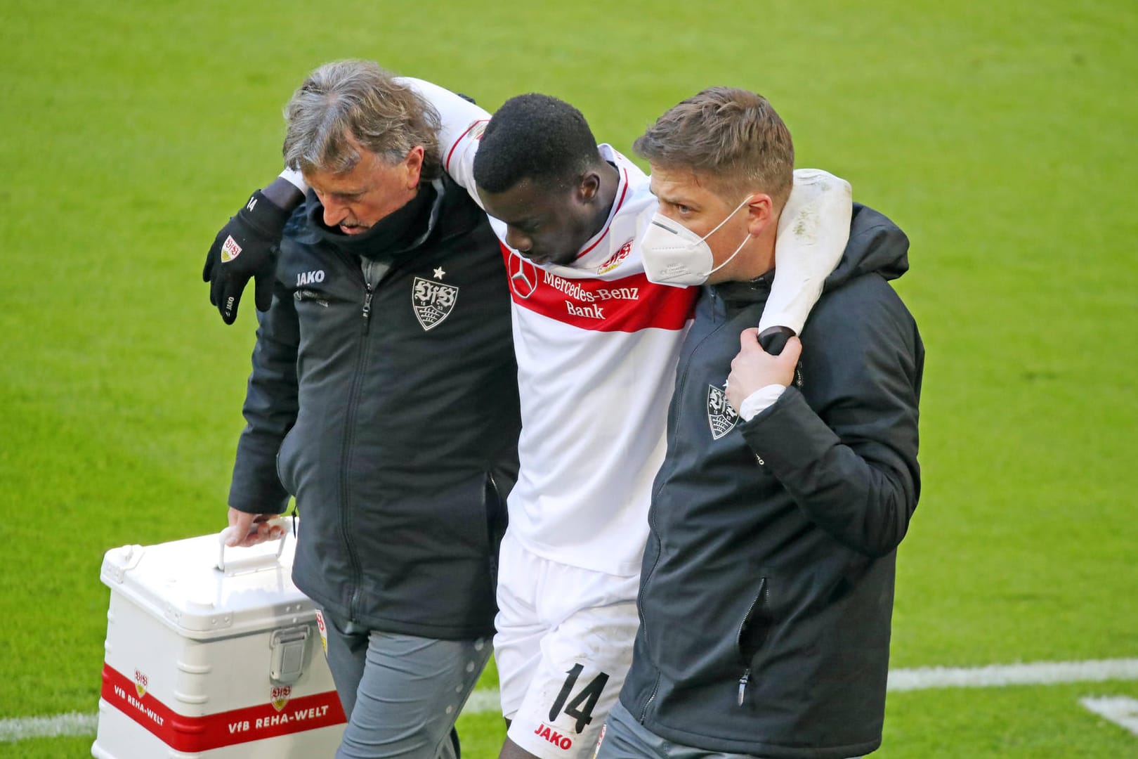 Silas Wamangituka: Der Stuttgarter verletzte sich beim Spiel gegen den FC Bayern schwer.