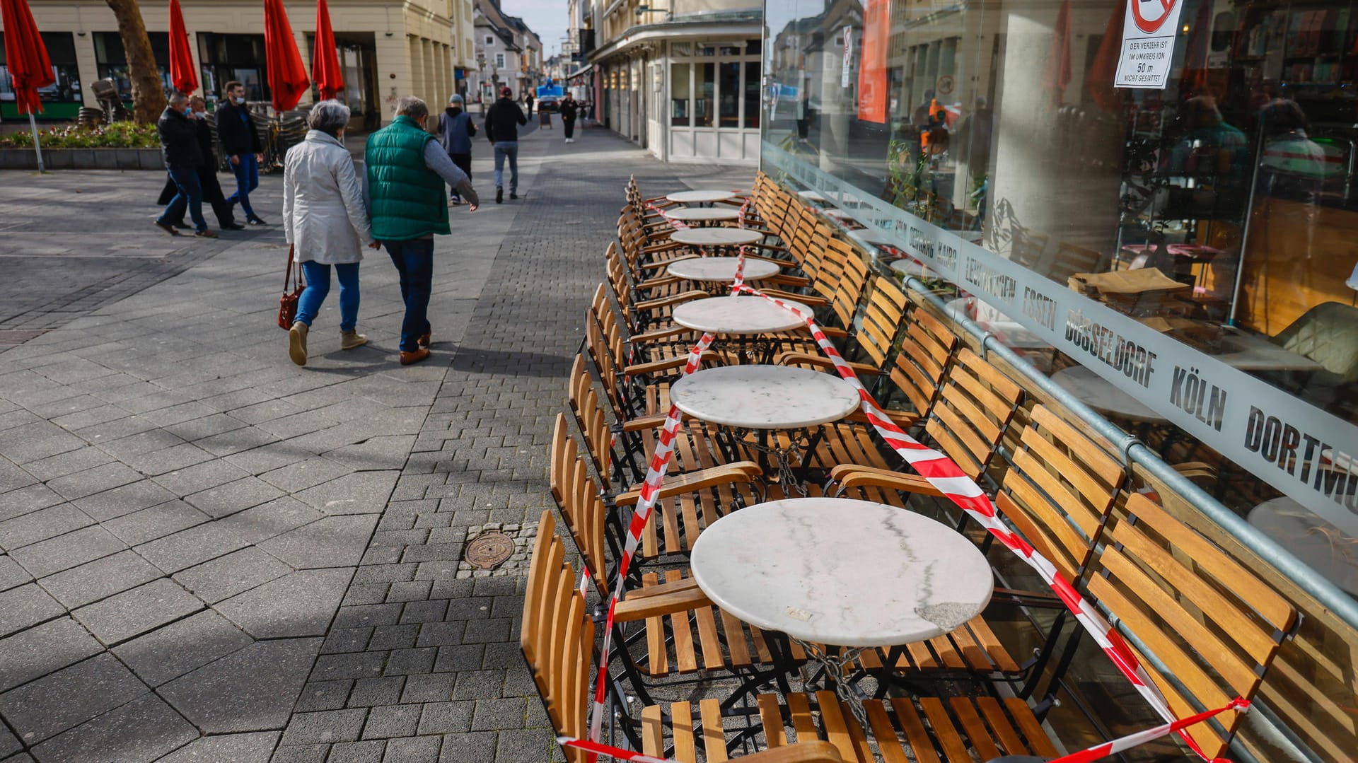 Geschlossene Geschäfte in Krefeld: Der Lockdown soll bis in den April hinein verlängert werden.