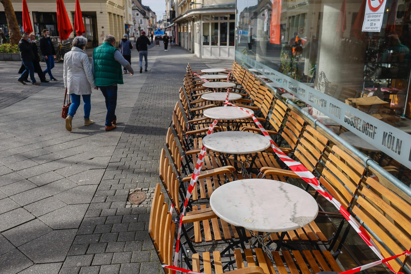 Geschlossene Geschäfte in Krefeld: Der Lockdown soll bis in den April hinein verlängert werden.