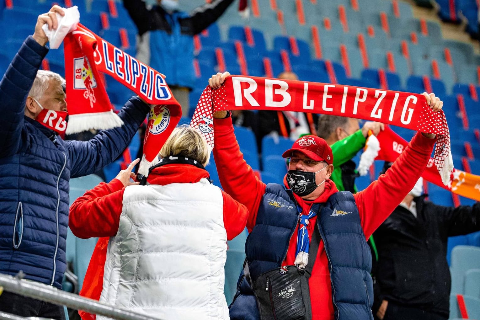 Zum Spitzenspiel gegen den FC Bayern sollen erstmals seit Oktober wieder RB-Fans im Leipziger Stadion zugelassen werden.