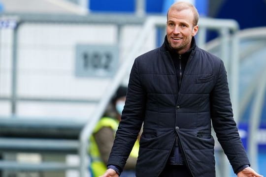 Ratlos: Hoffenheim-Coach Sebastian Hoeneß.