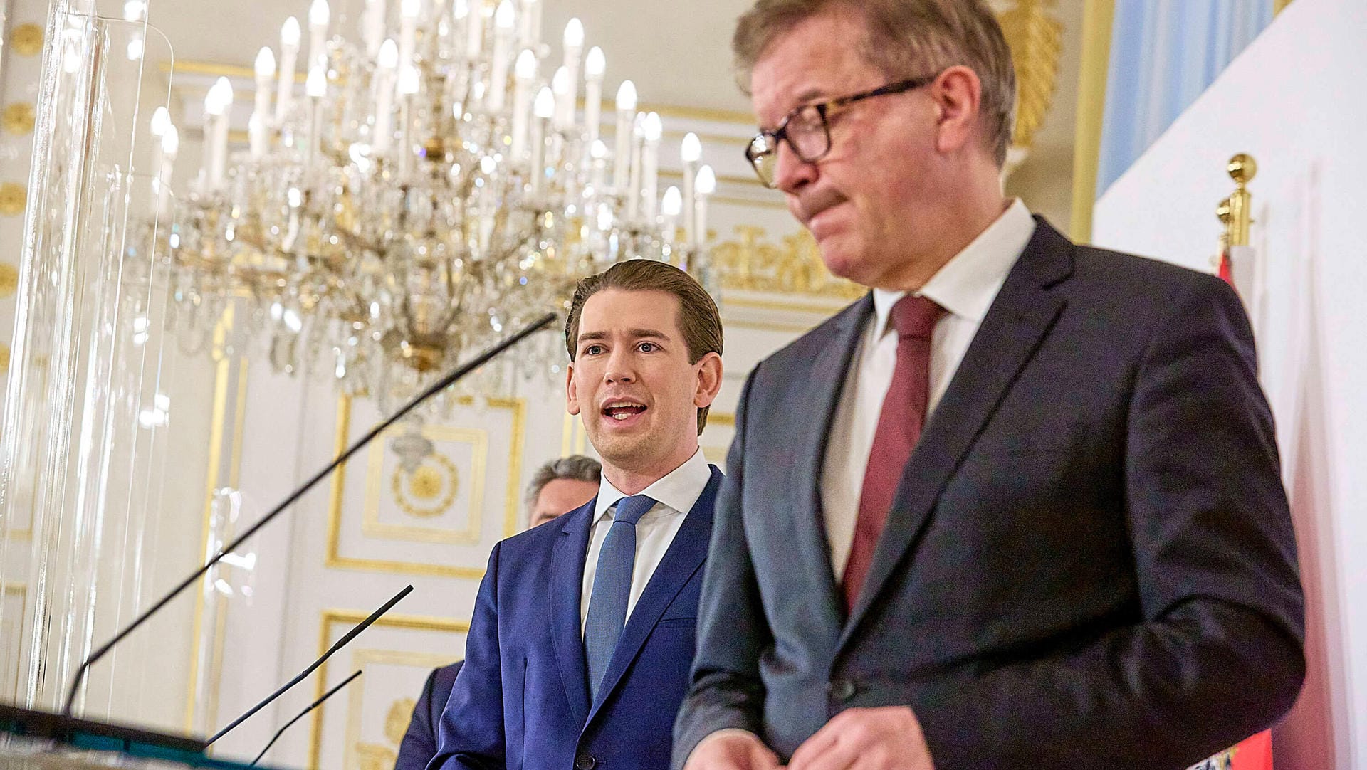 Österreichs Gesundheitsminister Anschober und Kanzler Kurz: In den östlichen Bundesländern in Österreich ist die Virusmutante für 95 Prozent der Infektionen verantwortlich. Österreichs Gesundheitsminister Anschober und Kanzler Kurz: In den östlichen Bundesländern in Österreich ist die Virusmutante für 95 Prozent der Infektionen verantwortlich.