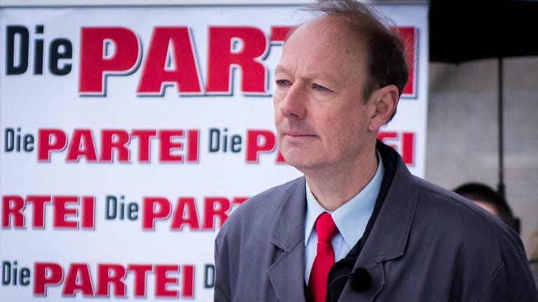 Martin Sonneborn, Mitglied des Europäischen Parlaments für die Partei "Die Partei": Jetzt will der Satiriker ins Berliner Abgeordnetenhaus.