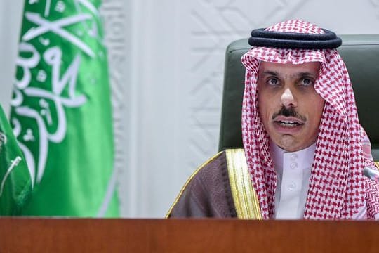 Der saudische Außenminister Faisal bin Farhan.