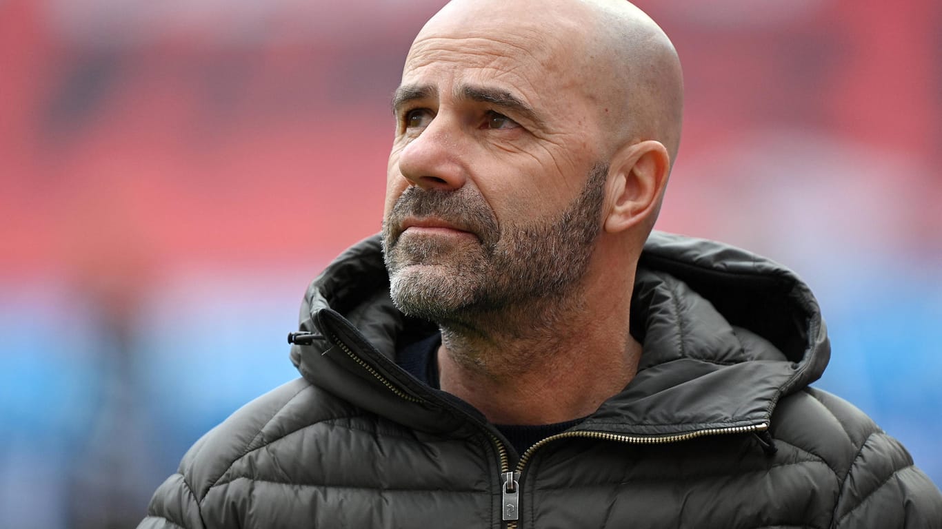 Peter Bosz: Der Niederländer ist nicht mehr Trainer von Bayer Leverkusen. Sein Nachfolger steht schon bereit.