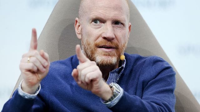 Nach Meinung von Matthias Sammer darf die vertragliche Situation der Bundestrainer-Kandidaten bei der Auswahl keine Rolle spielen. Nach Meinung von Matthias Sammer darf die vertragliche Situation der Bundestrainer-Kandidaten bei der Auswahl keine Rolle spielen.