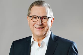 Jan Hofer: Der ehemalige "Tagesschau"-Sprecher moderiert bald bei RTL.