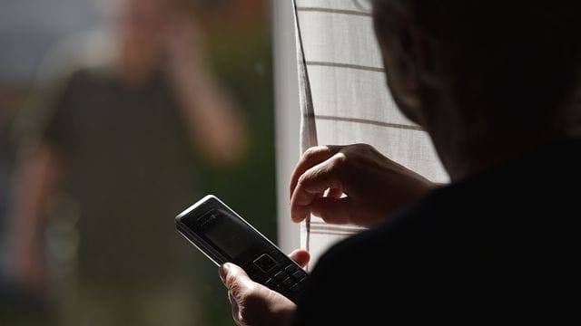 Die Bundesregierung will Opfer von Stalking besser schützen.