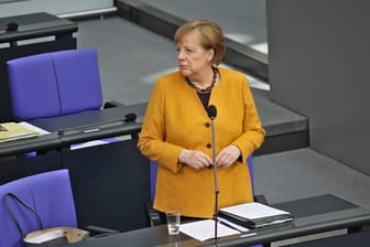 Bundeskanzlerin Angela Merkel (CDU): "Ich habe heute um Verzeihung gebeten die Menschen für einen Fehler."