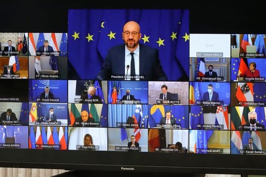 EU-Ratspräsident Charles Michel (M.