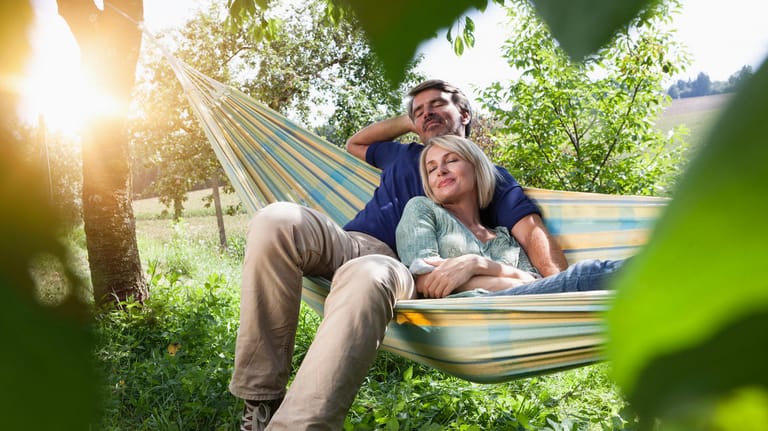 Entspannung pur: Mit einer Hängematte können Sie sich drinnen und draußen vom Alltag erholen.
