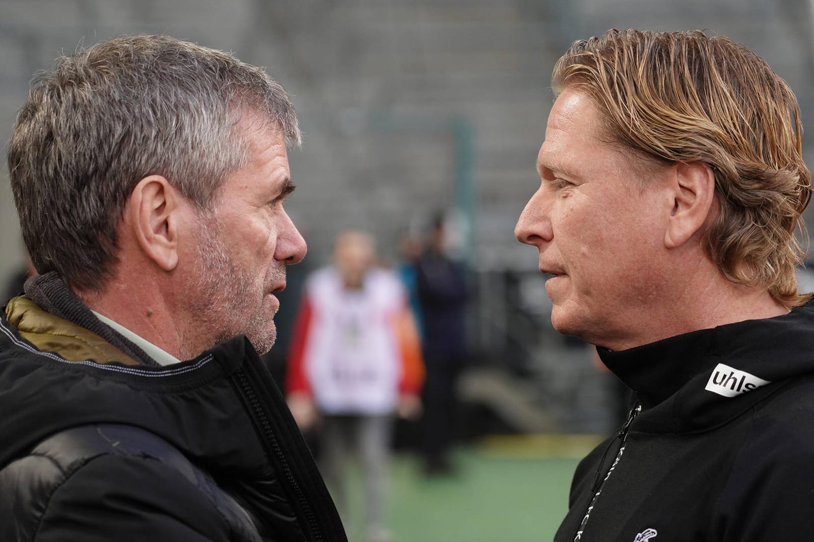 Friedhelm Funkel (l.): Er könnte Trainer-Nachfolger von Markus Gisdol (r.) beim 1. FC Köln werden.