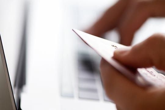 Online-Shopping ist bequem. Online-Shopping ist bequem.