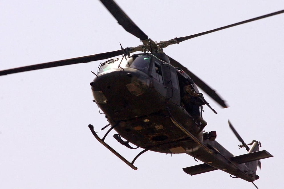 Ein Hubschrauber des Typs Bell 212 (Symbolbild): In Uruguay eine Maschine mit Corona-Impfstoff an Bord abgestürzt.