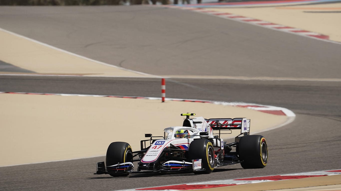 Schumacher auf der Strecke in Bahrain: Der Formel-1-Debütant steht bei Haas vor einer großen Aufgabe.