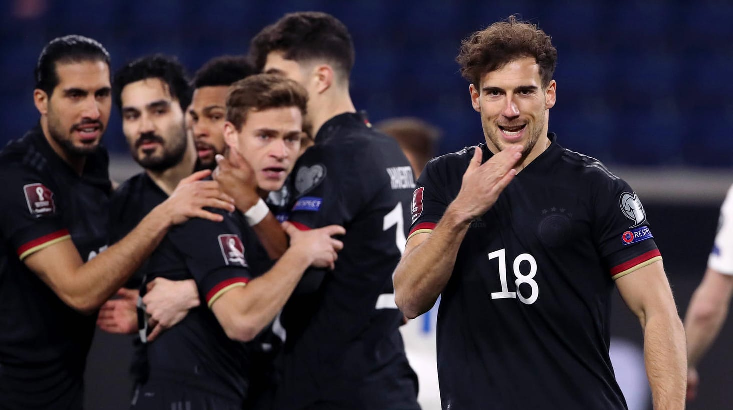 Die deutsche Fußballnationalmannschaft ist stark ins neue Länderspieljahr gestartet. Beim Sieg gegen Island überragten zwei Bayern-Stars. Die deutsche Fußballnationalmannschaft ist stark ins neue Länderspieljahr gestartet. Beim Sieg gegen Island überragten zwei Bayern-Stars.