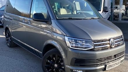 Der verschwundene VW T6: In Bielefeld ist ein solches Auto bei einer Probefahrt unterschlagen worden.