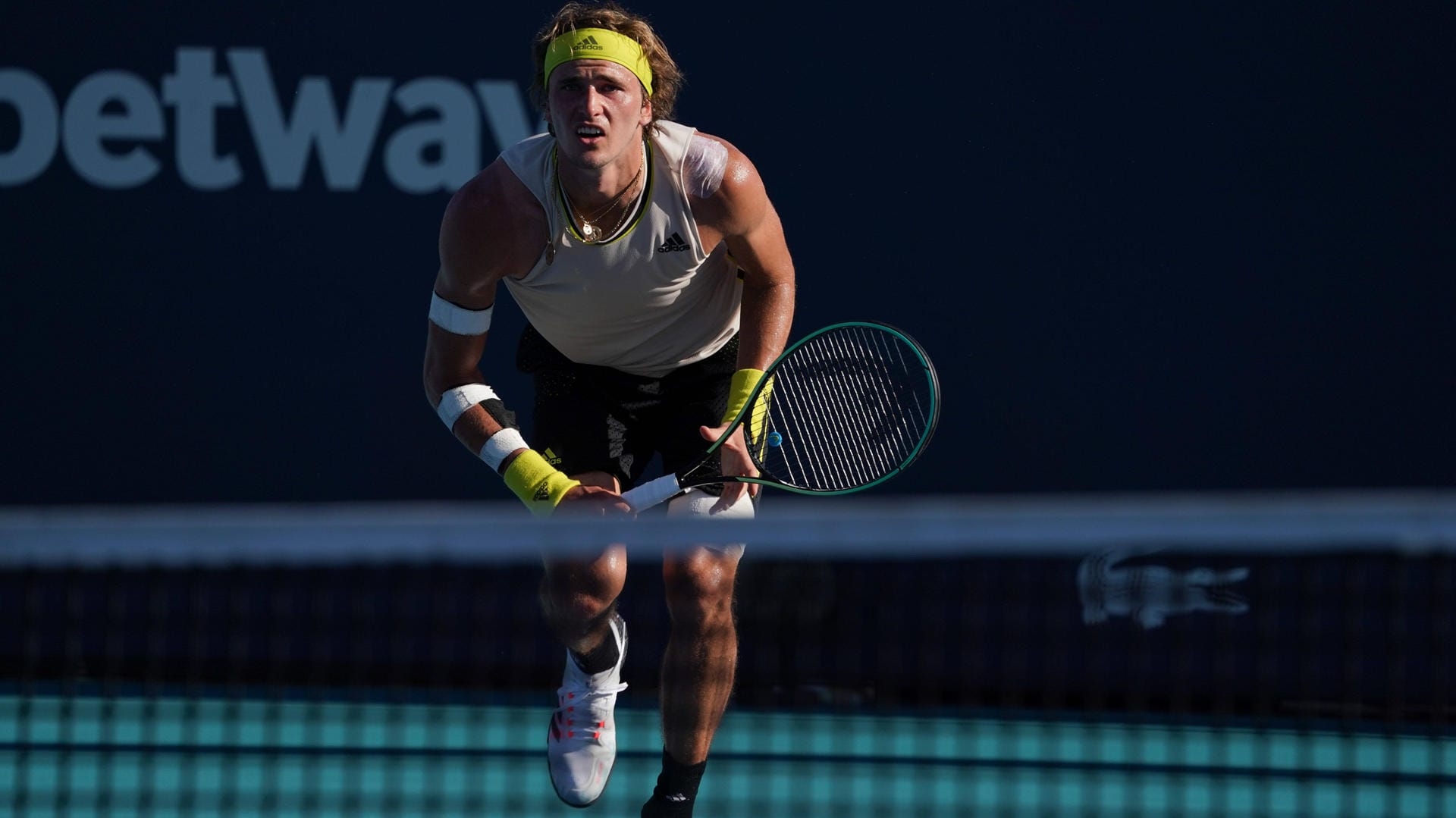 Alexander Zverev: Der deutsche Tennis-Profi ist in Miami ausgeschieden, zertrümmerte seinen Schläger.